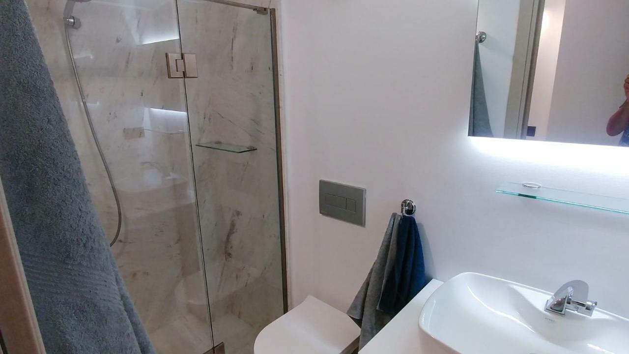 Opensky Lux Apartment Kallithea  Екстериор снимка